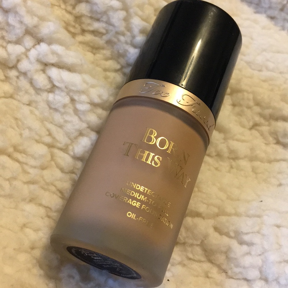 Too Faced Born this way foundation.